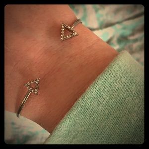 💘 Arrow Silver Bangle